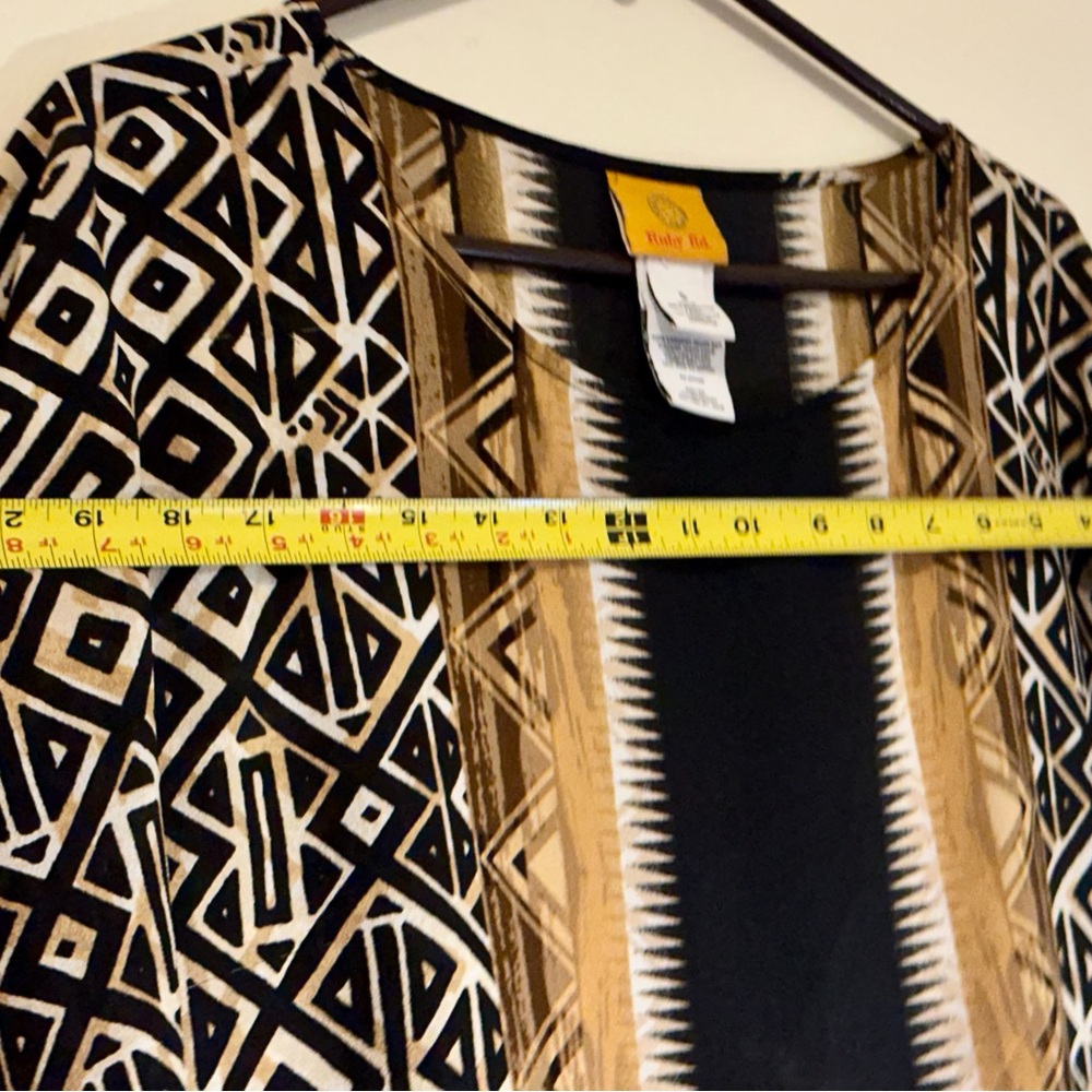 Ruby Rd Geometric Print Blouse Small Black Tan Sh… - image 8